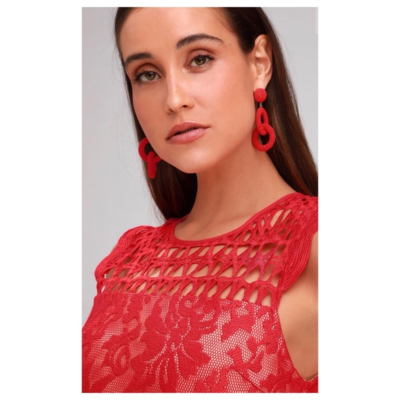 RED LACE SLEEVELESS MIDI DRESS - Picture 4 of 4